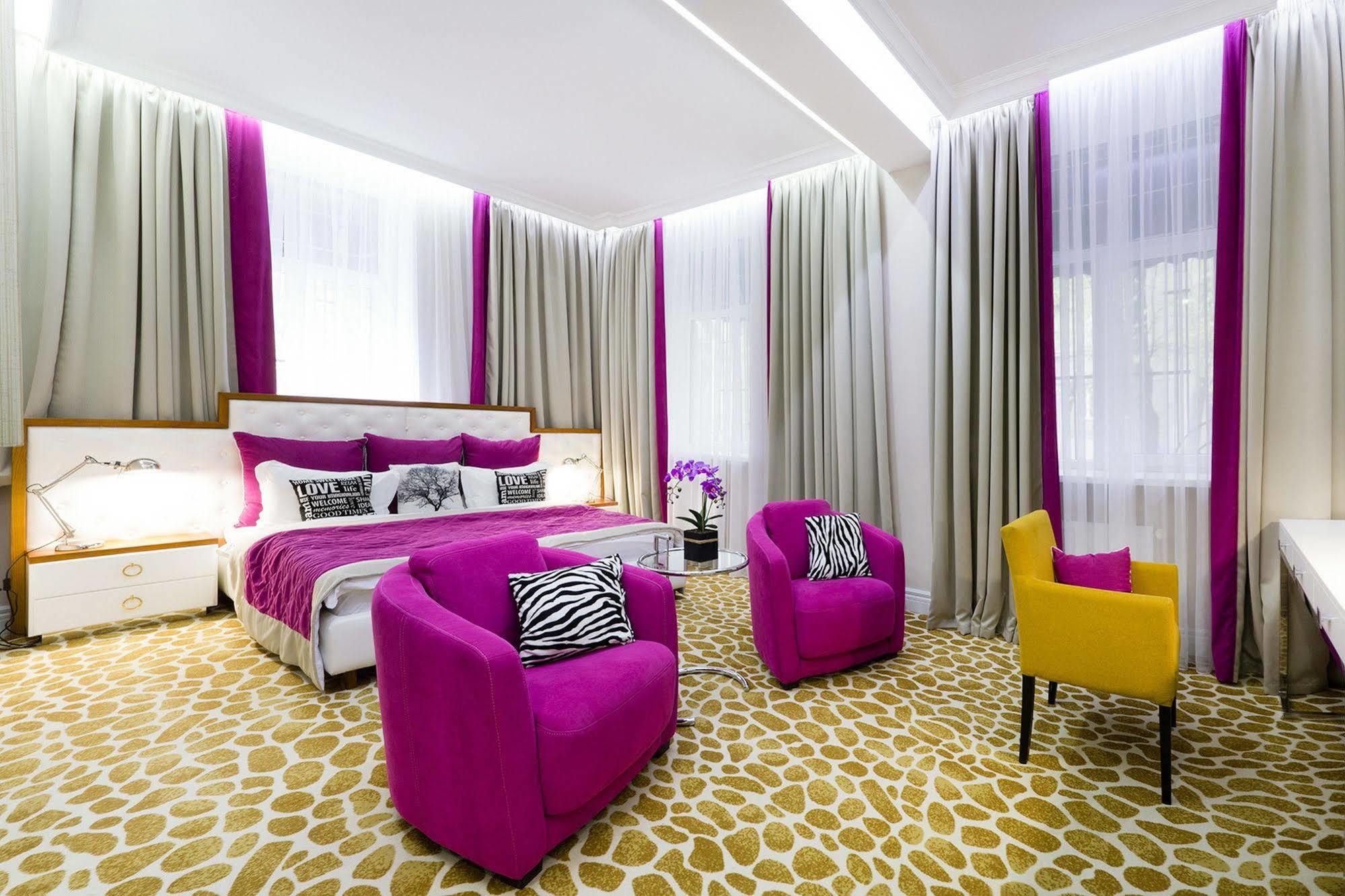 Mirax Sapphire Boutique Hotel Charkiw Exterior foto